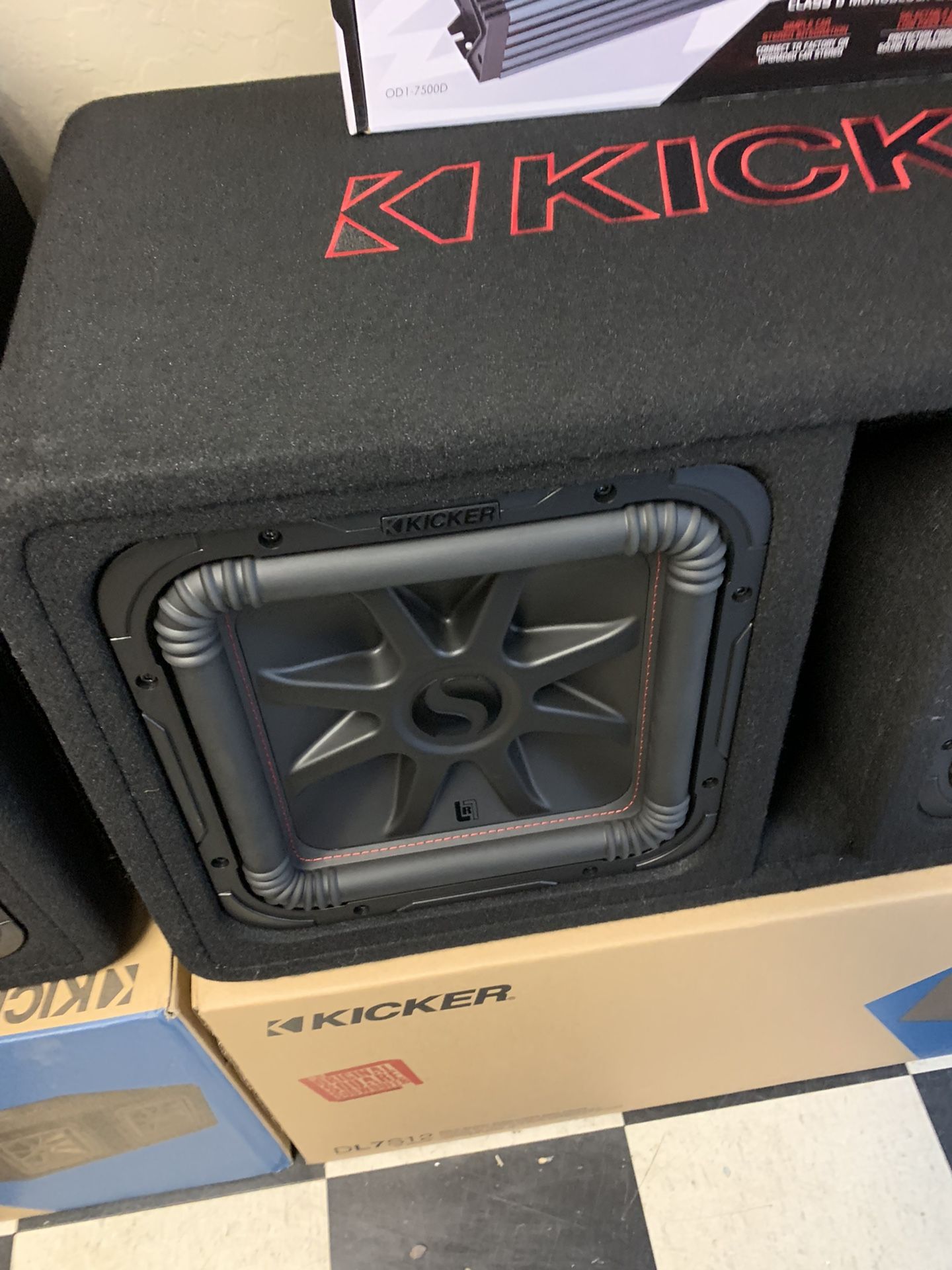 Kicker Car Audio Bass Package . 2 12 Inch L7 Subwoofer With Factory Vented Box And Power