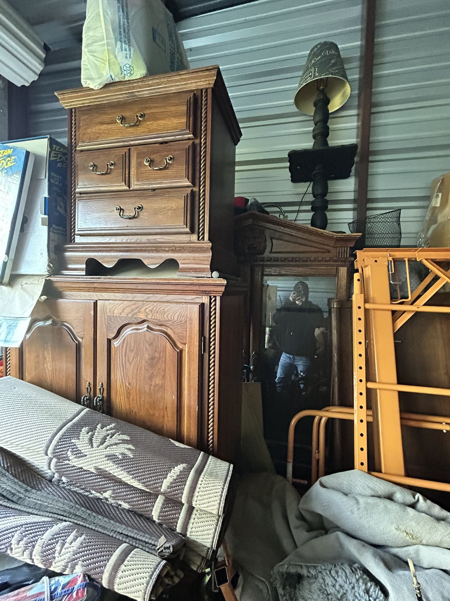 Bedroom Set. 