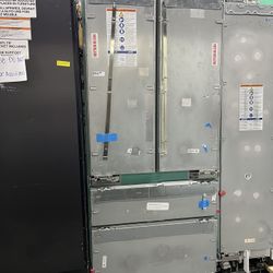 Panel Ready Built In 4 Door Thermador 36 Inch Refrigerator Open Box