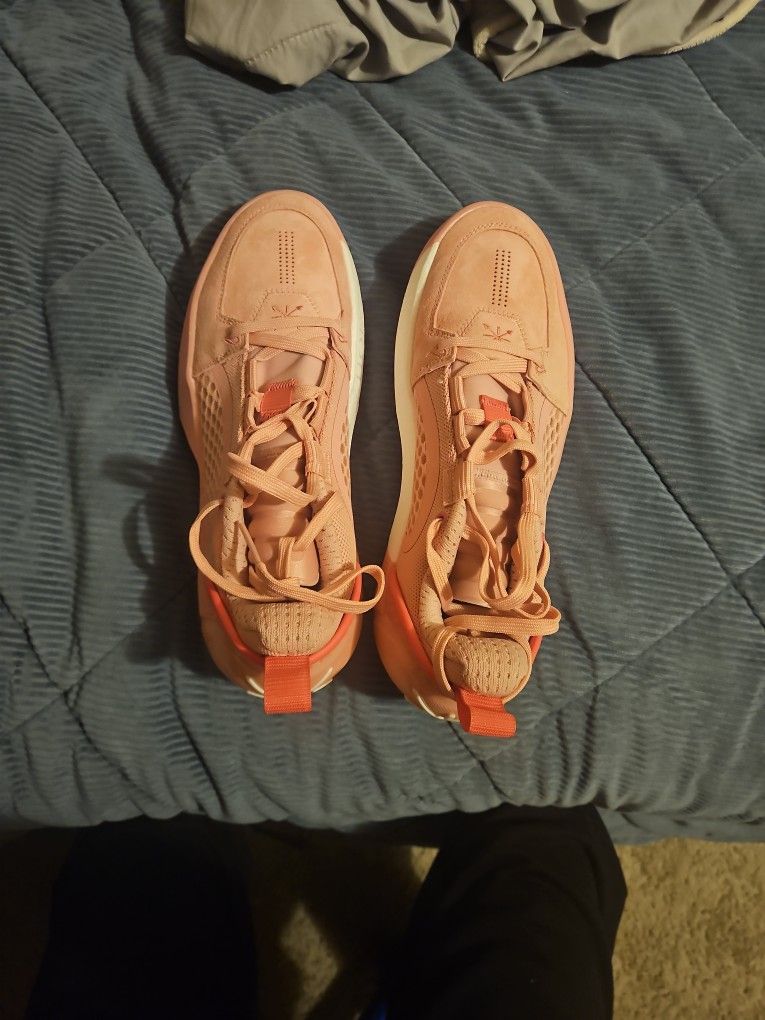 Li-Ning Way of Wade All City 12 Encore 'Cherry Blossom'