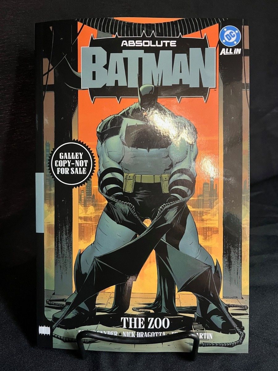 Absolute Batman: The Zoo galley Edition