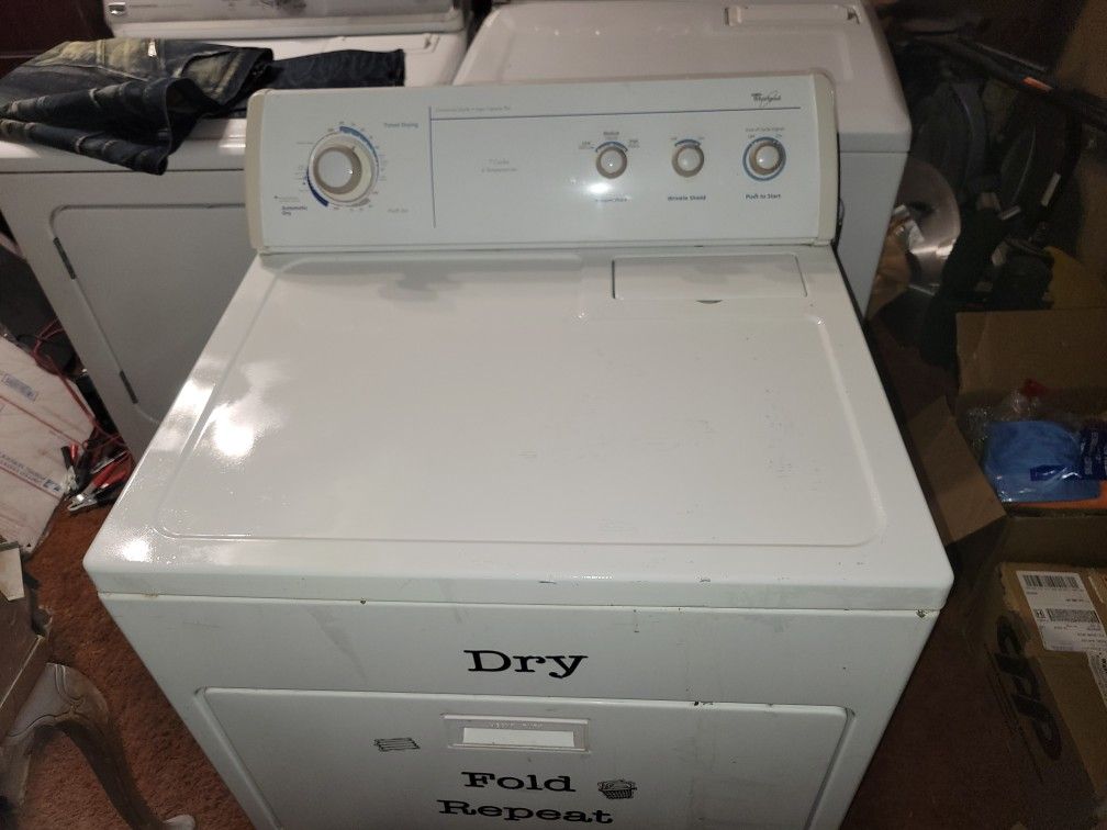 GAS DRYER WHIRLPOOL WORKS GREAT CAN DELIVER for Sale in Lancaster, CA
