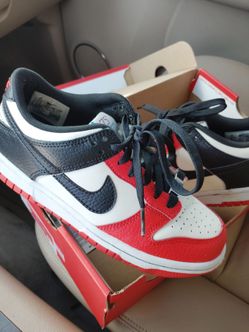 Nike dunk low size 4y boys