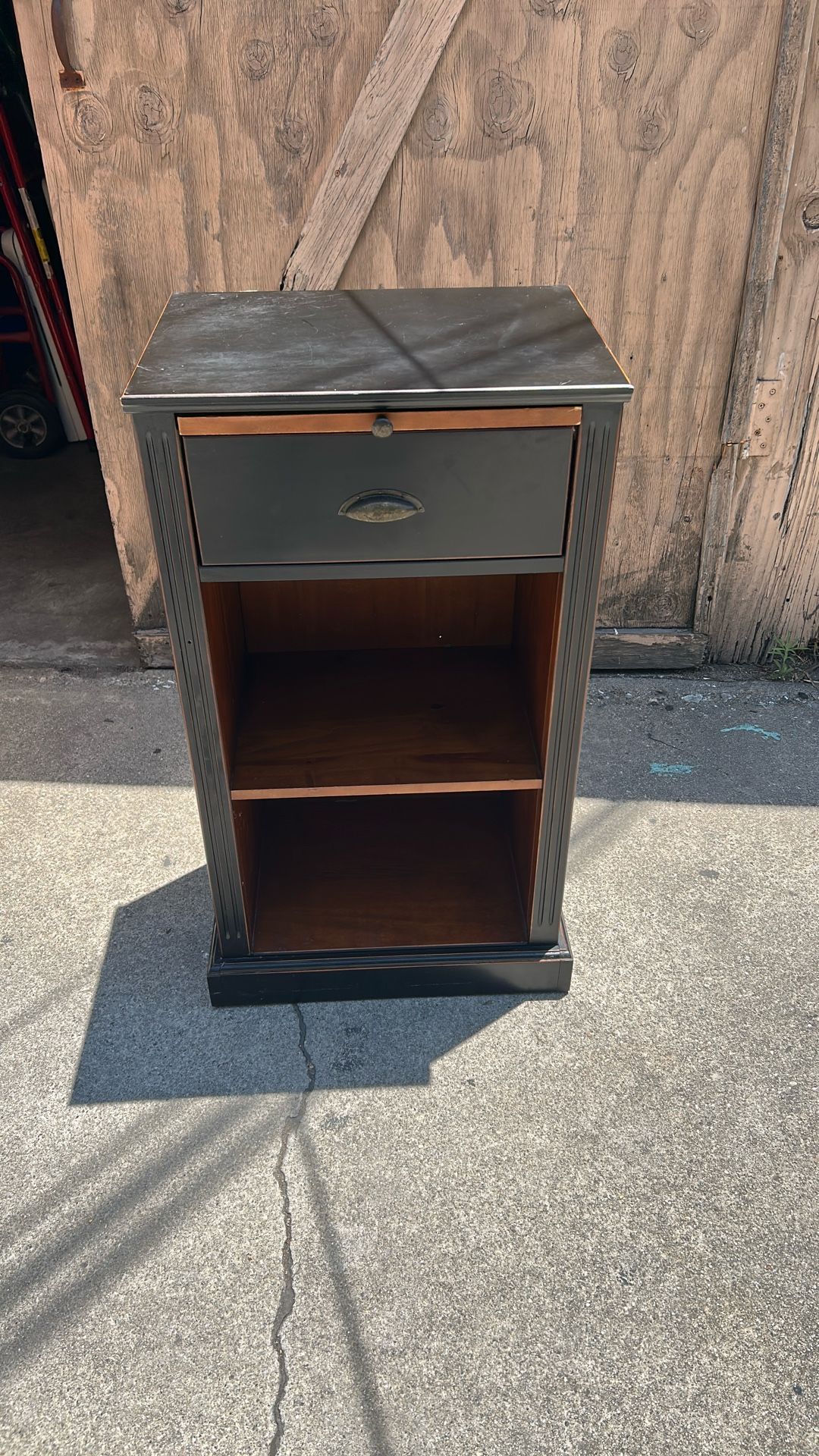 Night Stand With 1 Drawer