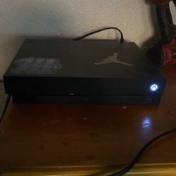 Xbox One X 