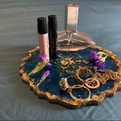 Handmade Blue Resin Tray with Gold Flakes – Jewelry & Perfume Holder