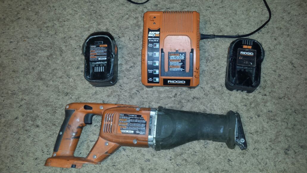 Ridgid sawzaw, 2 batteries, and charger