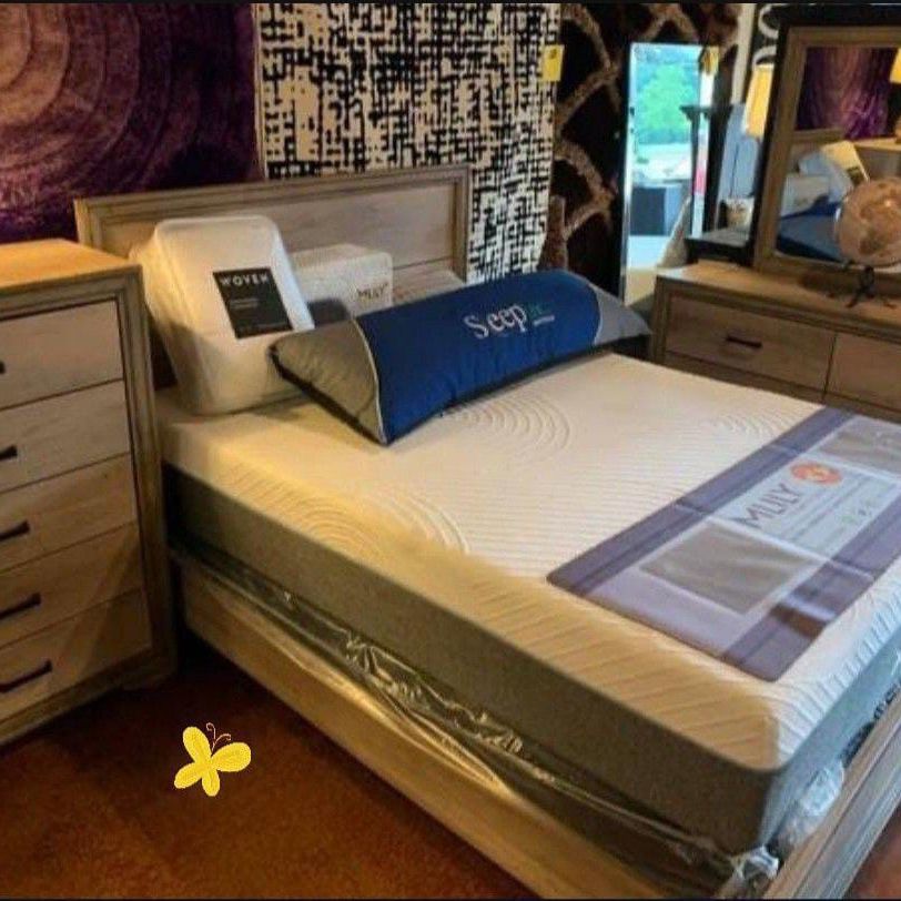 Brand New Bedroom Set Queen/King Bed Dresser Nightstand and Mirror Chest Options Lonan 