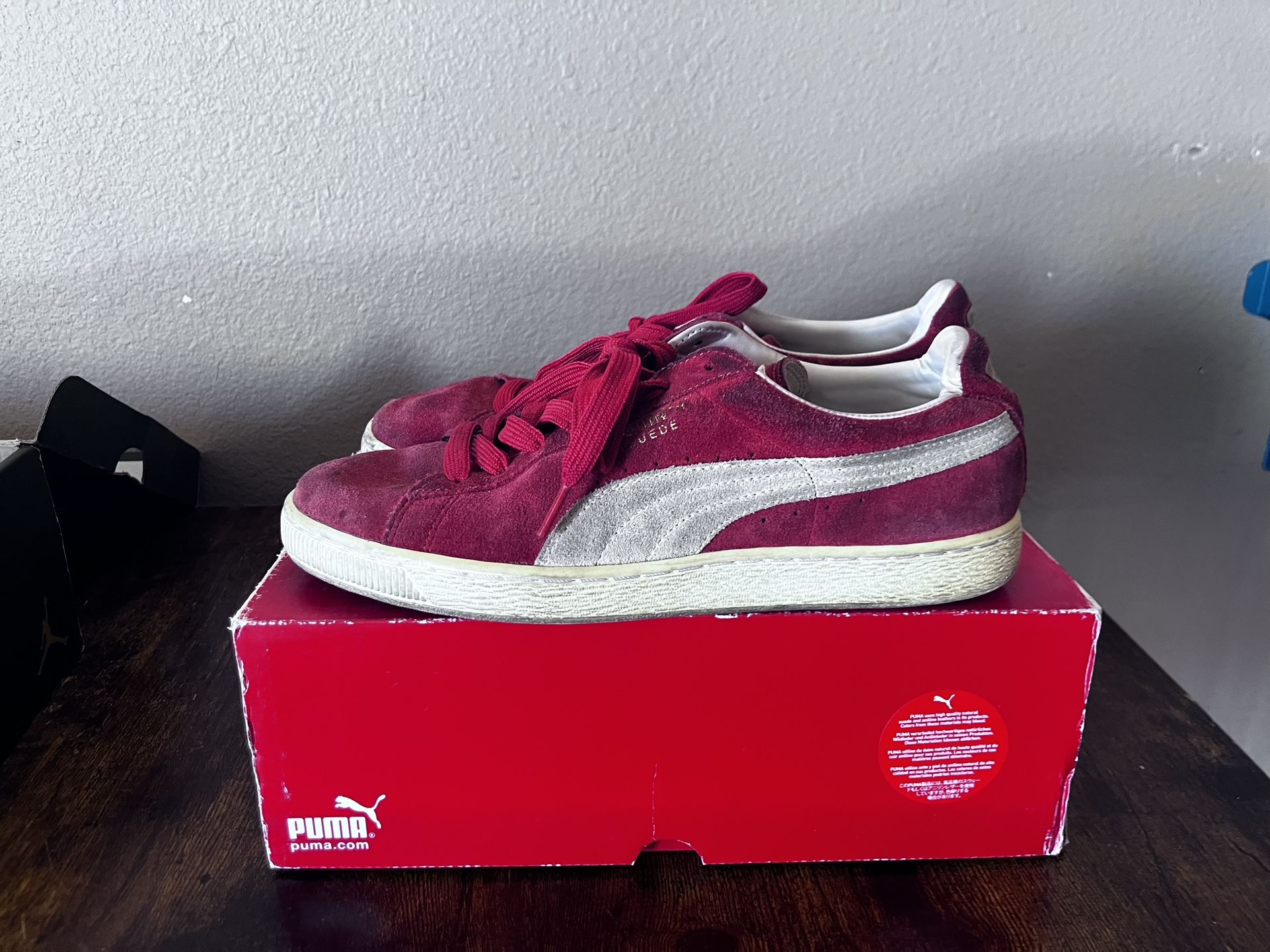 Pumas Mans Size 9 1/2