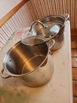 Wolfgang Puck 8 quart stock pot with sieve and lid