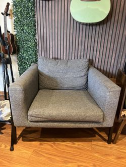 Grey Chair - Pet Free Home! 