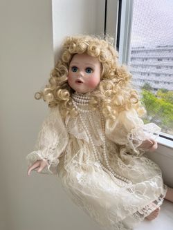 PRECIOUS COLLECTION DOLL