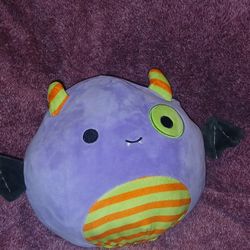 8" Casey And Blaze Squishmallow