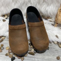 Dansko clogs brown oiled leather size 37 6.5-7