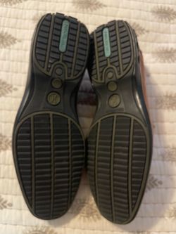 Casual shoes