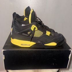 Jordan 4s