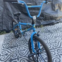Boys Mongoose Bmx Bike(20’)
