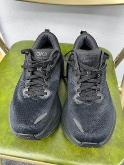 Tenis HOKA BONDI 8 color negro talla 8-5