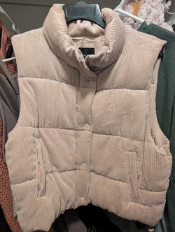 Women's Beige vest Size Large