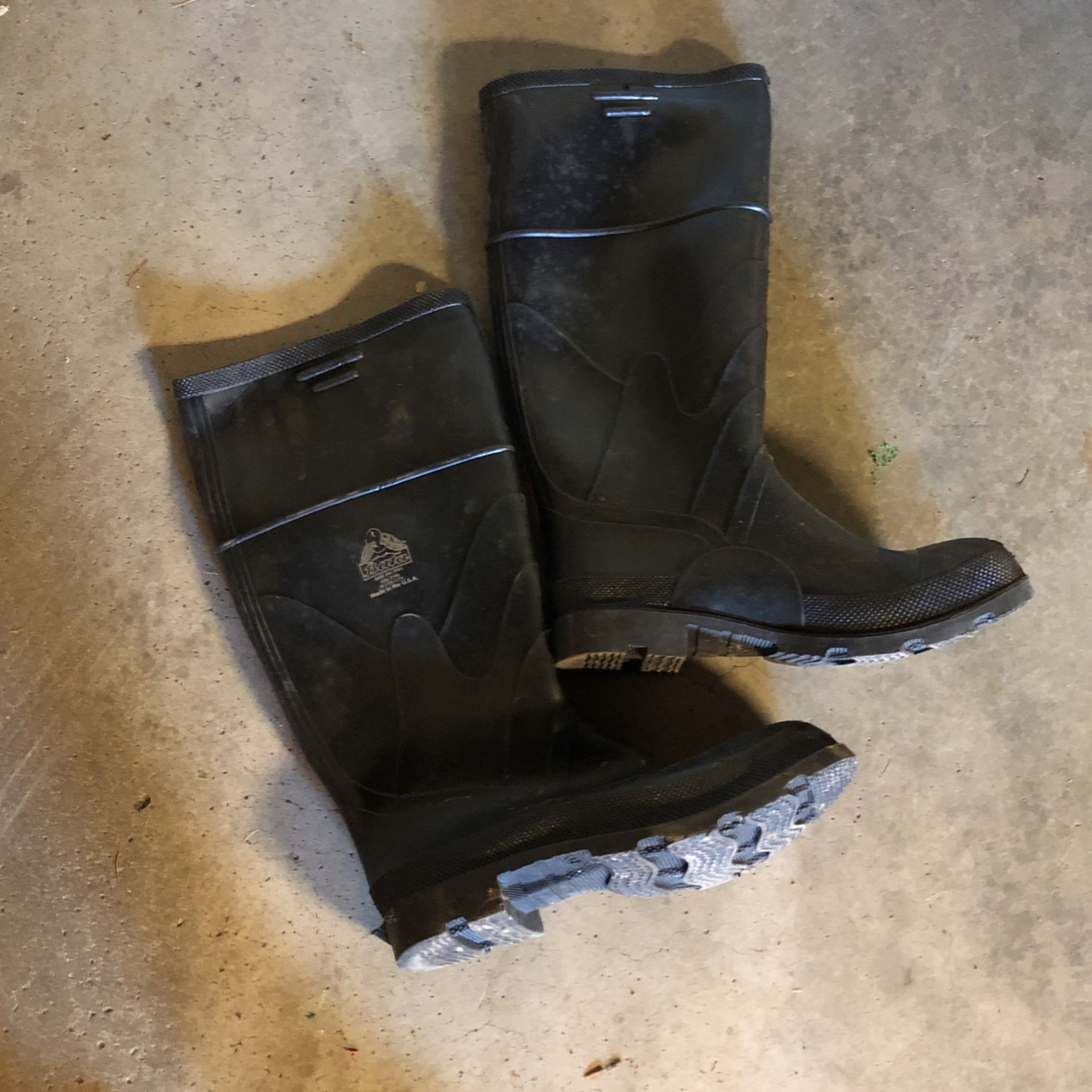 Men’s Bata Rubber Boots