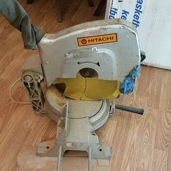 Hitachi C15FB 15-Inch Miter Saw