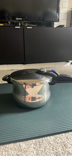 FAGOR Pressure Cooker - 6L