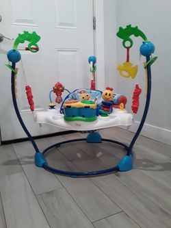 Baby exersaucer