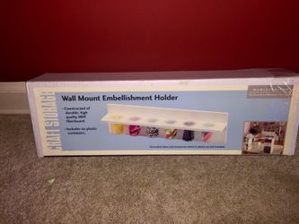 WALL MOUNT CRAFT HOLDER