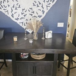 Solid Wood Dining Table 