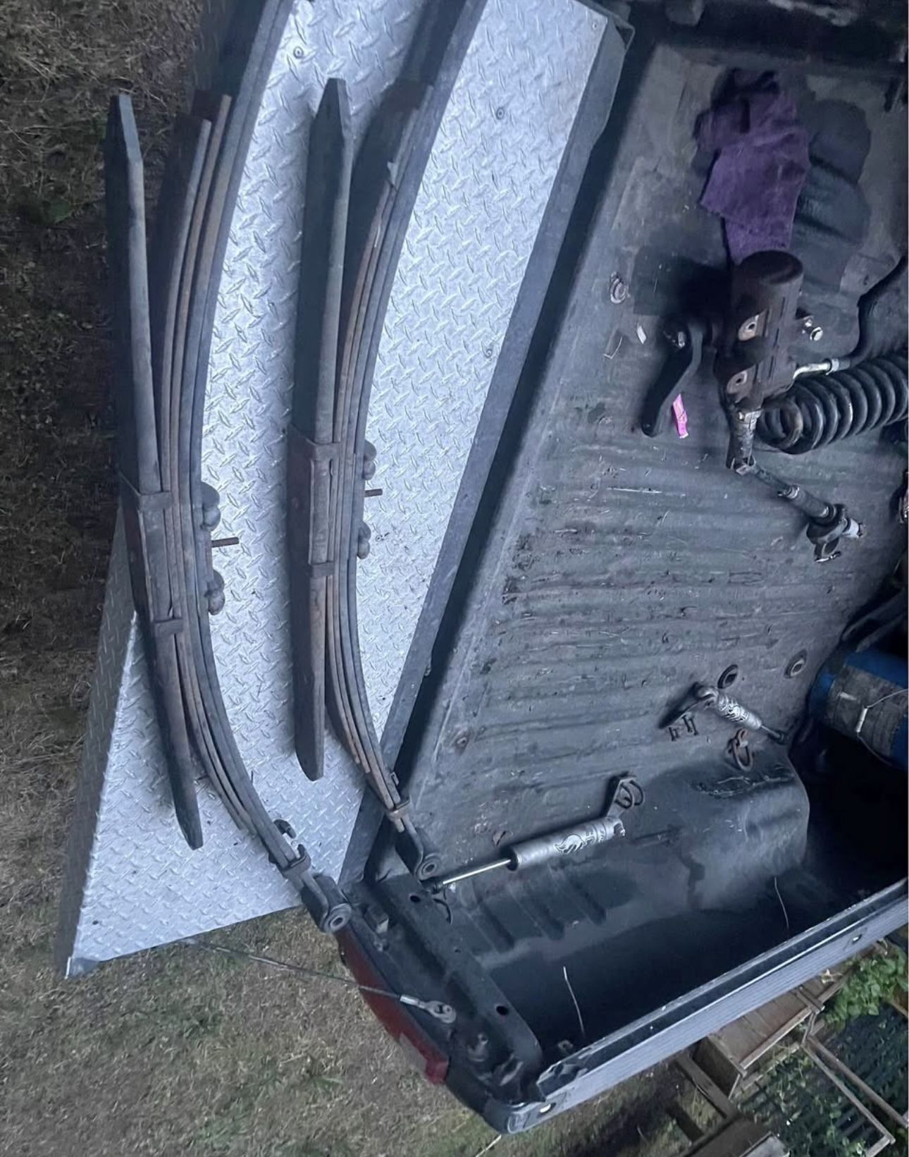 2011-16 f350 rear leaf springs.
