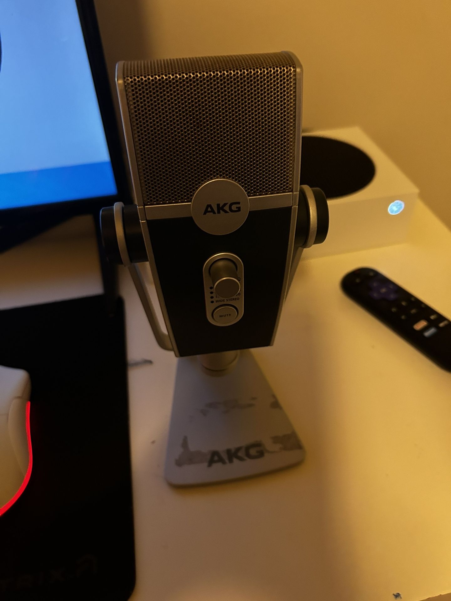 AKG Lyra Ultra-HD Multimode USB Microphone