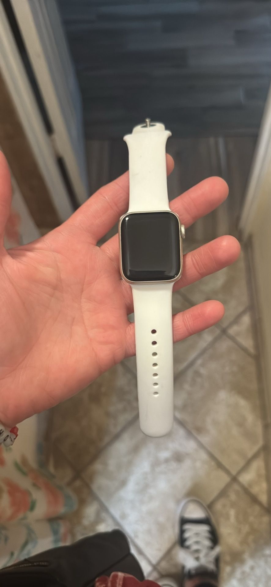 Cellular Apple Watch SE