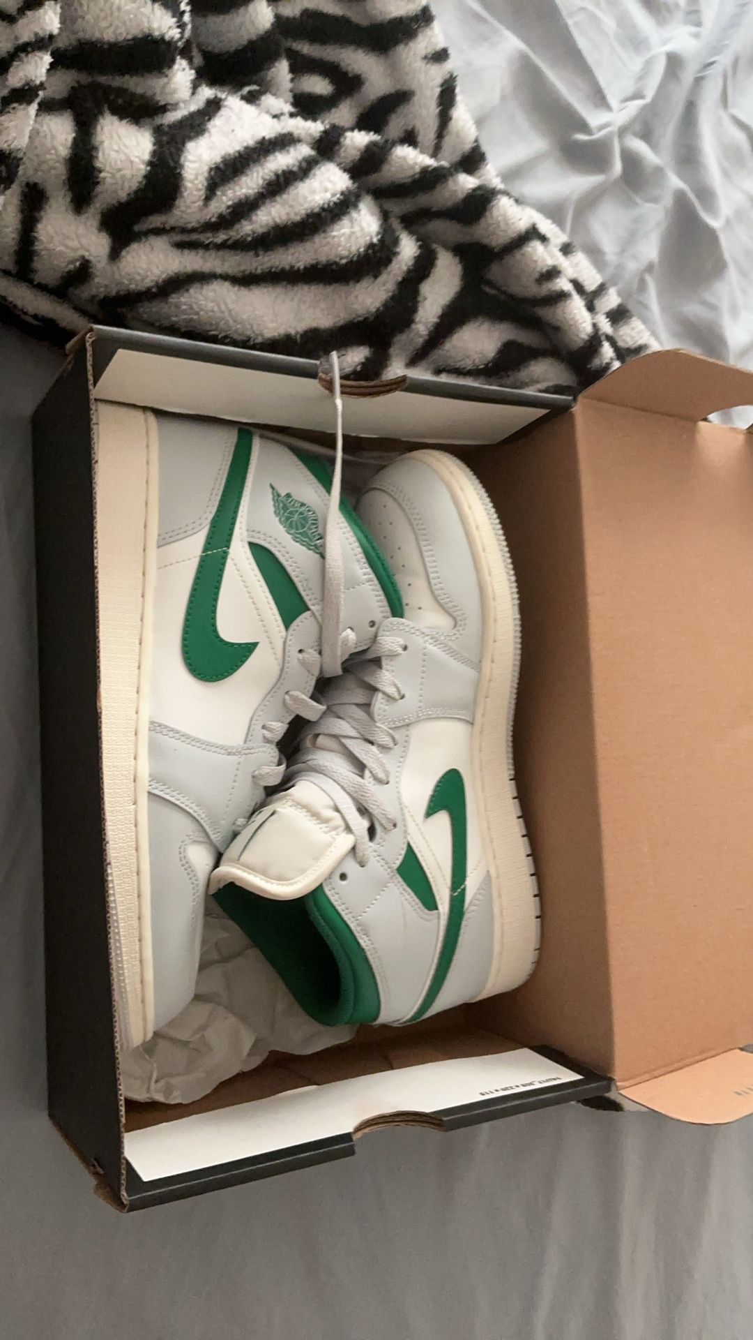 Jordan’s For Sale Size 7y Perfect For Dressing Up