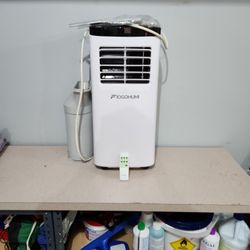 Portable 110V AC Unit With Remote