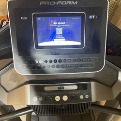 ProForm Pro 2000 Smart Treadmill with 10" Touchscreen