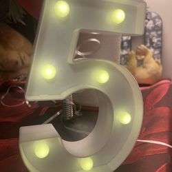 Light up 5 Sign 