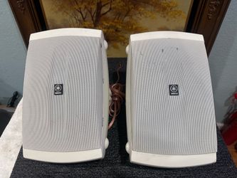 YAMAHA NS-AW350W All-Weather Indoor/Outdoor 2-Way Speakers