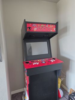 Full size arcade  machine with hundres of classic games