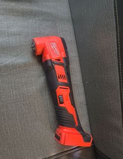 Milwaukee multitool