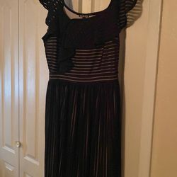 Vestidos de fiesta size Large yXLse usaron1 una vez $20.00