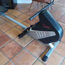 Fitness Rowing Machine 