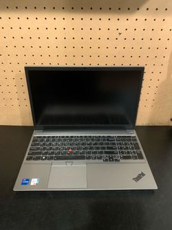 Lenovo i7 12th Gen Touchscreen 10 Cores, 1TB SSD, 16 GB Ram, and HDMI