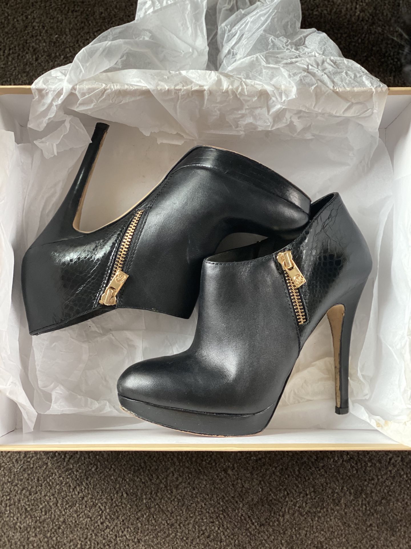 Michael Kors Booties Size 6.5 Women’s