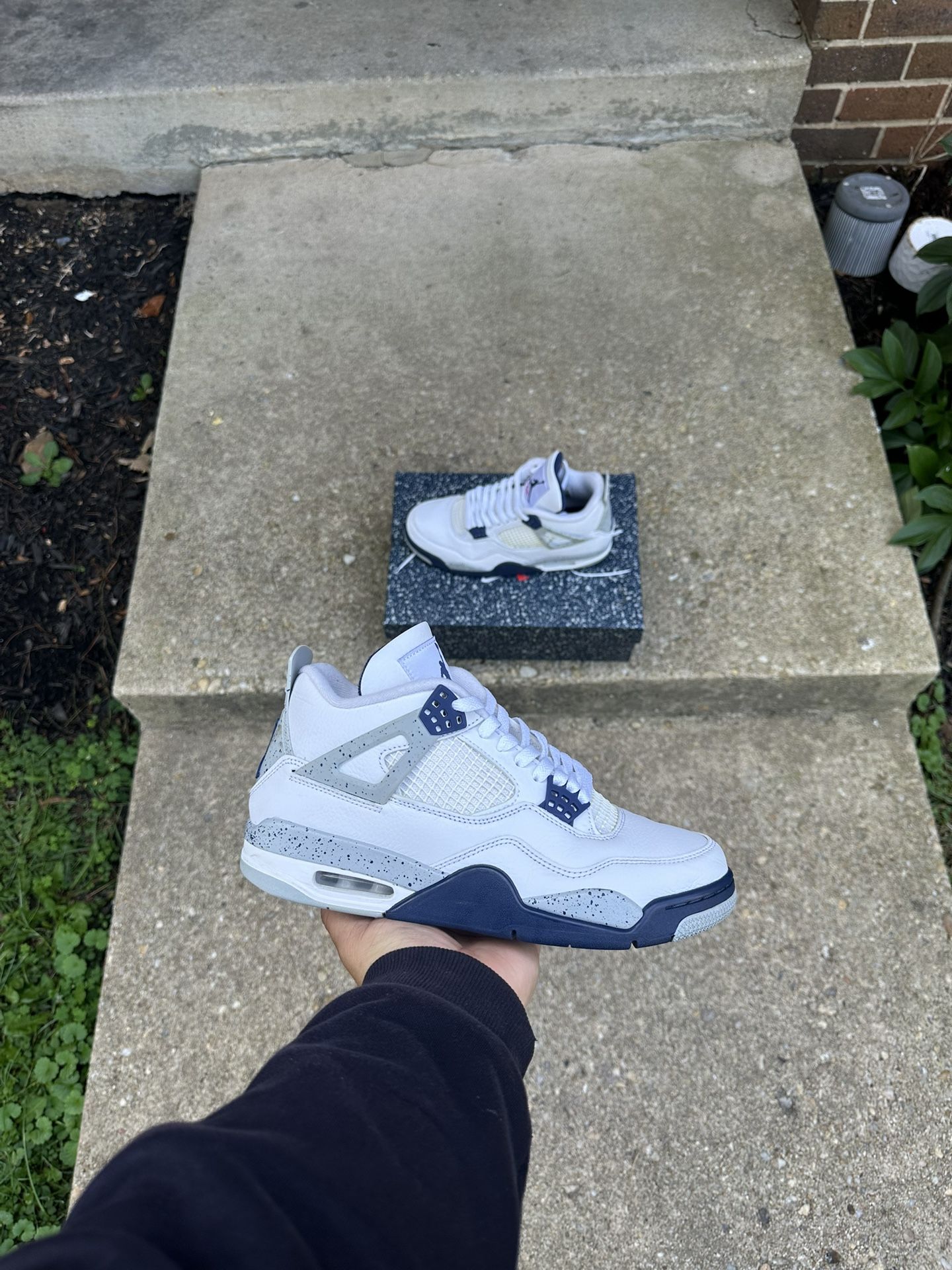 Jordan 4 Midnight Navy