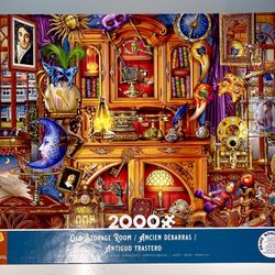 Ceaco - 2000pc puzzle pieces - Old Storage Room