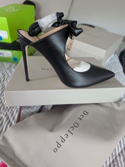 Dee Ocleppo Black Nappa Leather Pumps size 8.5