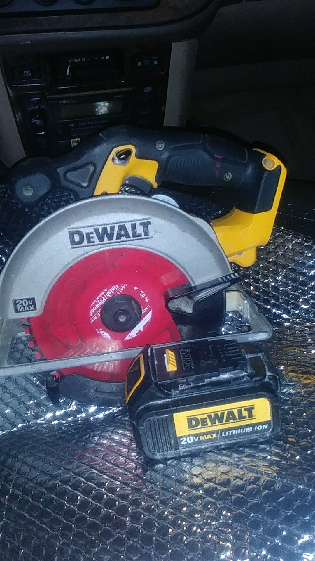 DeWalt cordless circular saw