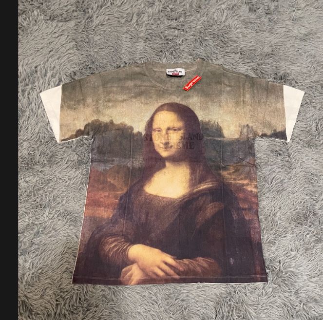 Supreme T shirt size s/m