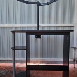 Computer Desktop With Moniter Base