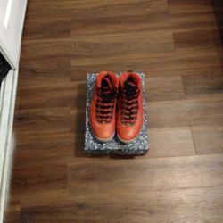 Red JORDANS 10 WORN FOR ONLY 3 MONTHS SIZE 12  Good OR DECENT CONDITION 👍💯